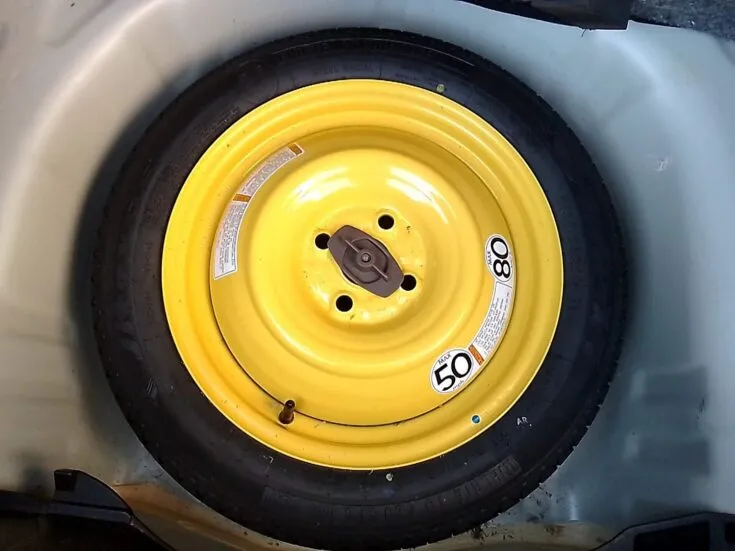 2025 Suzuki Swift/1.2 GLX CVT – Spare Wheel
