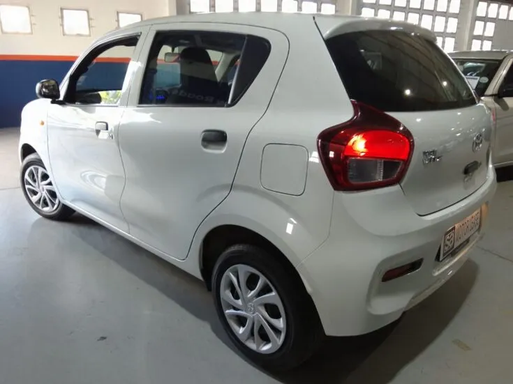 2025 Toyota VITZ/1.0 5MT – Back Feature Photo