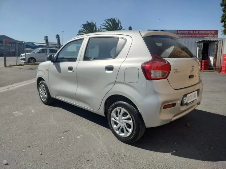 2025 Toyota VITZ/1.0 5MT – Back Feature Photo
