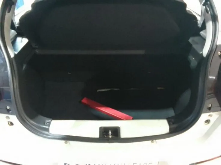 2025 Toyota VITZ/1.0 5MT – Boot / Loadbin