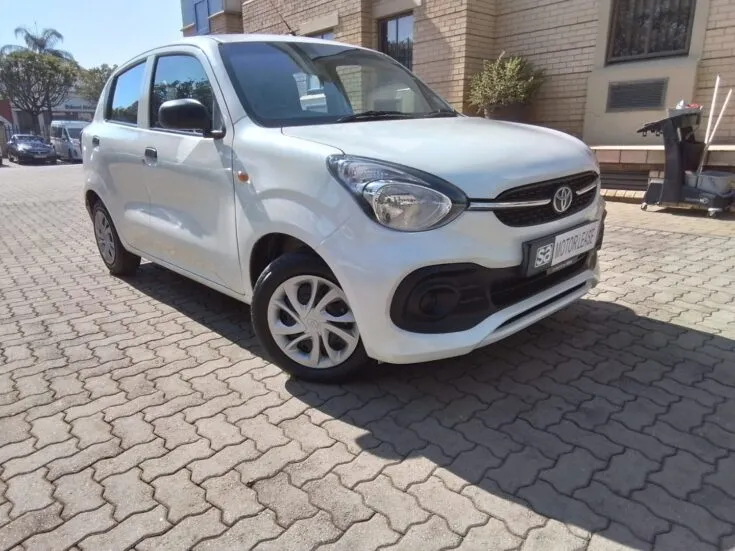 2025 Toyota VITZ/1.0 5MT – Front Feature Photo
