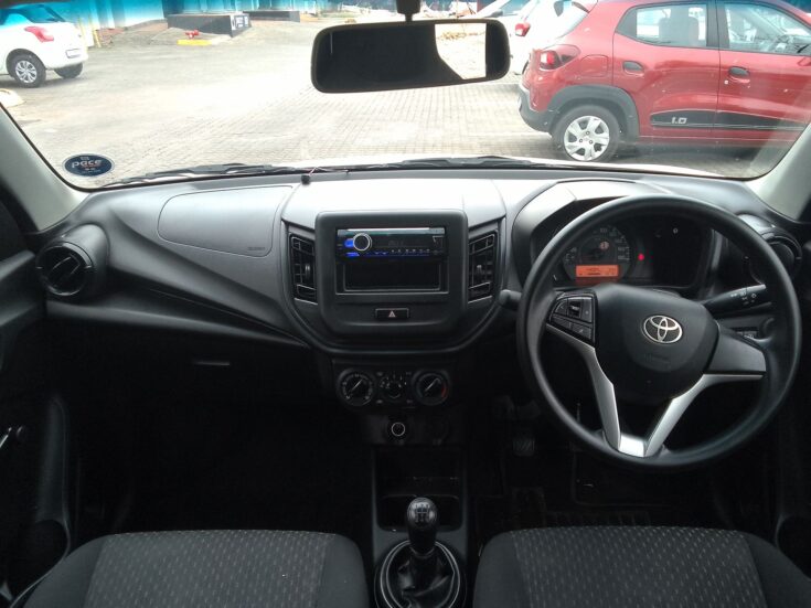 2025 TOYOTA VITZ 1.0 MANUAL – Dashboard