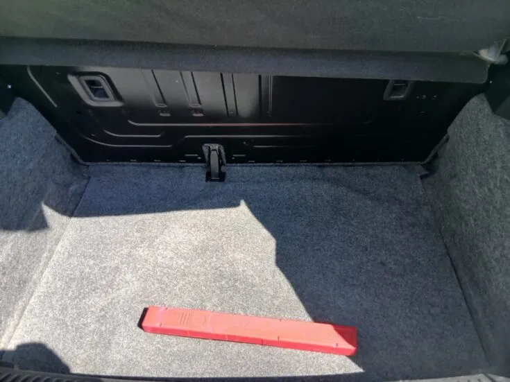 2025 Volkswagen Polo Vivo/1.4 TRENDLINE – Boot / Loadbin