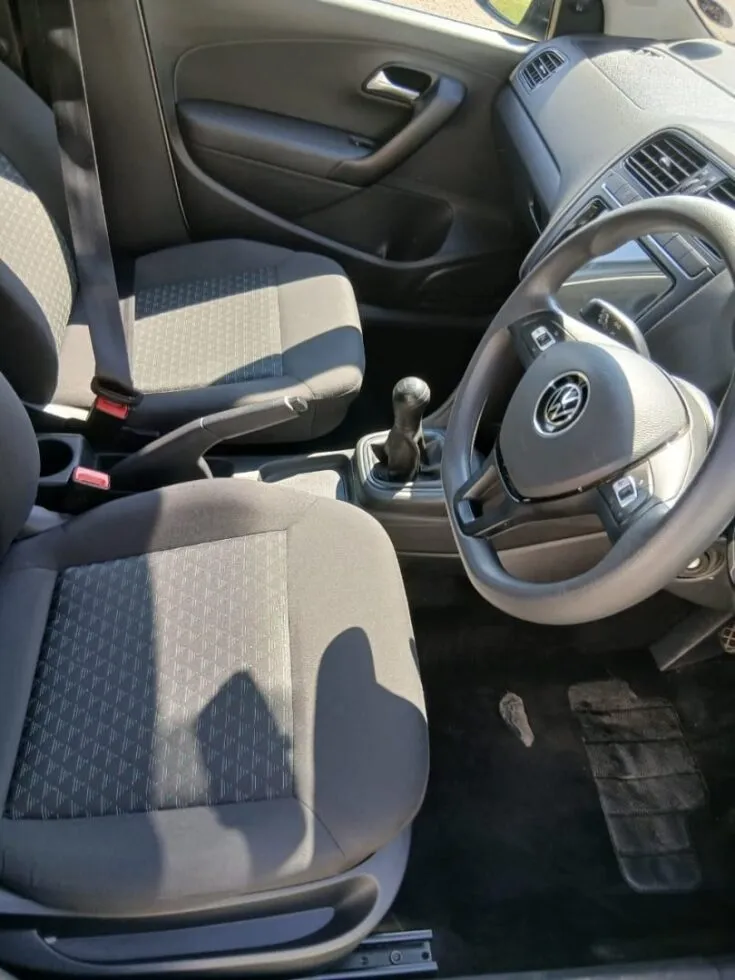 2025 Volkswagen Polo Vivo/1.4 TRENDLINE – Front Seats