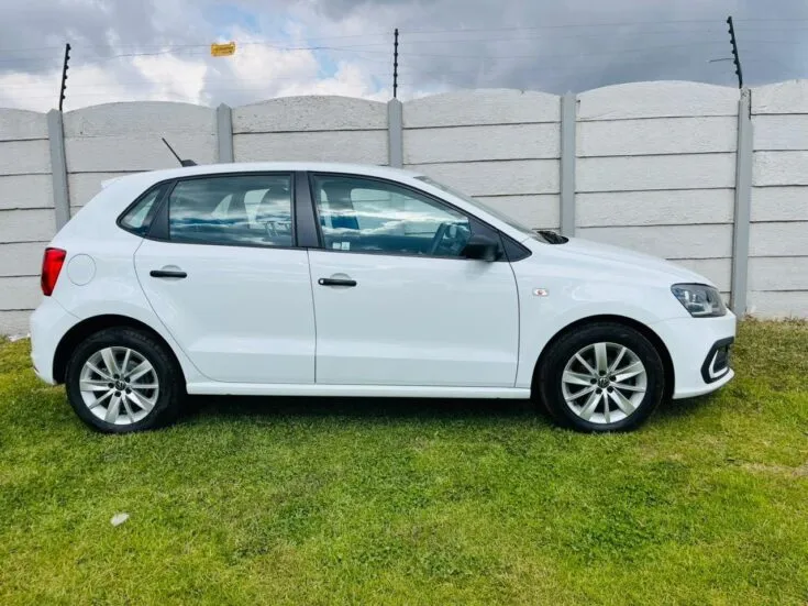 2025 Volkswagen Polo Vivo/1.4 TRENDLINE – Right Side Photo