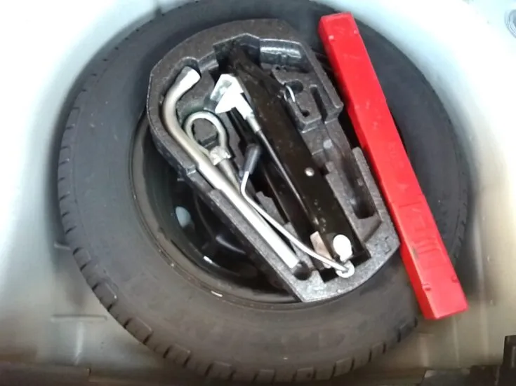 2025 Volkswagen Polo Vivo/1.4 TRENDLINE – Spare Wheel