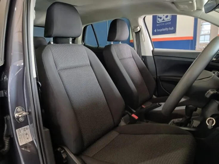 2025 Volkswagen T-Cross/1.0 TSI – Front Seats