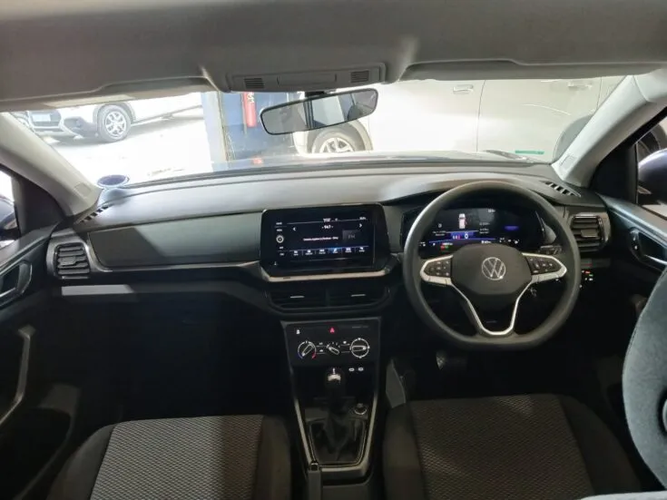 2025 Volkswagen T-Cross/1.0 TSI – Interior