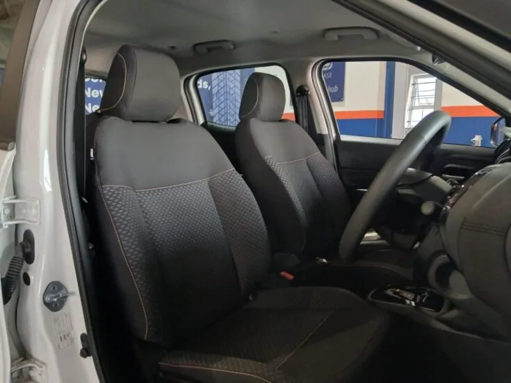 Citroen C3/1.2T MAX 6AT – Front Seats