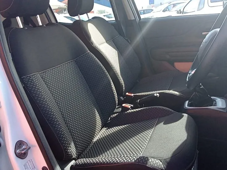 Citroen C3 Aircross/SHINE 1.2 PURETECH 81KW TURBO AUTO – Front Seats