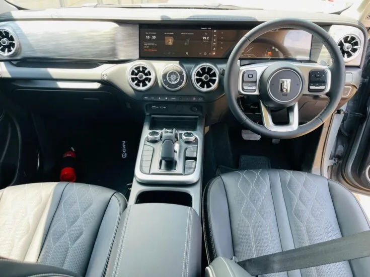 Great Wall Tank 300 Luxury Diesel (2WD) – Dashboard