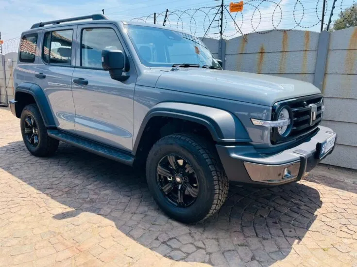 Great Wall Tank 300 Luxury Diesel (2WD) – Front Feature Photo