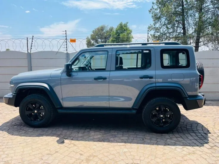 Great Wall Tank 300 Luxury Diesel (2WD) – Left Side Photo
