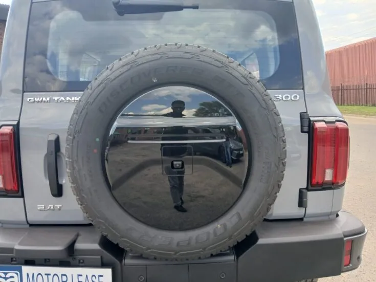 Great Wall Tank 300 Luxury Diesel (2WD) – Spare Wheel