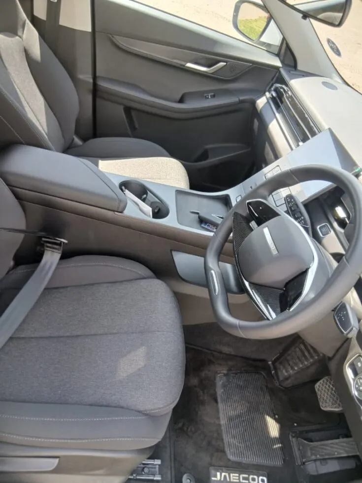 JAECOO J5 CORE – Front Seats