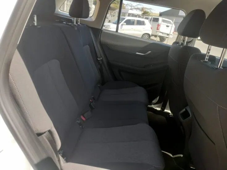 JAECOO J5 CORE – Rear Seats