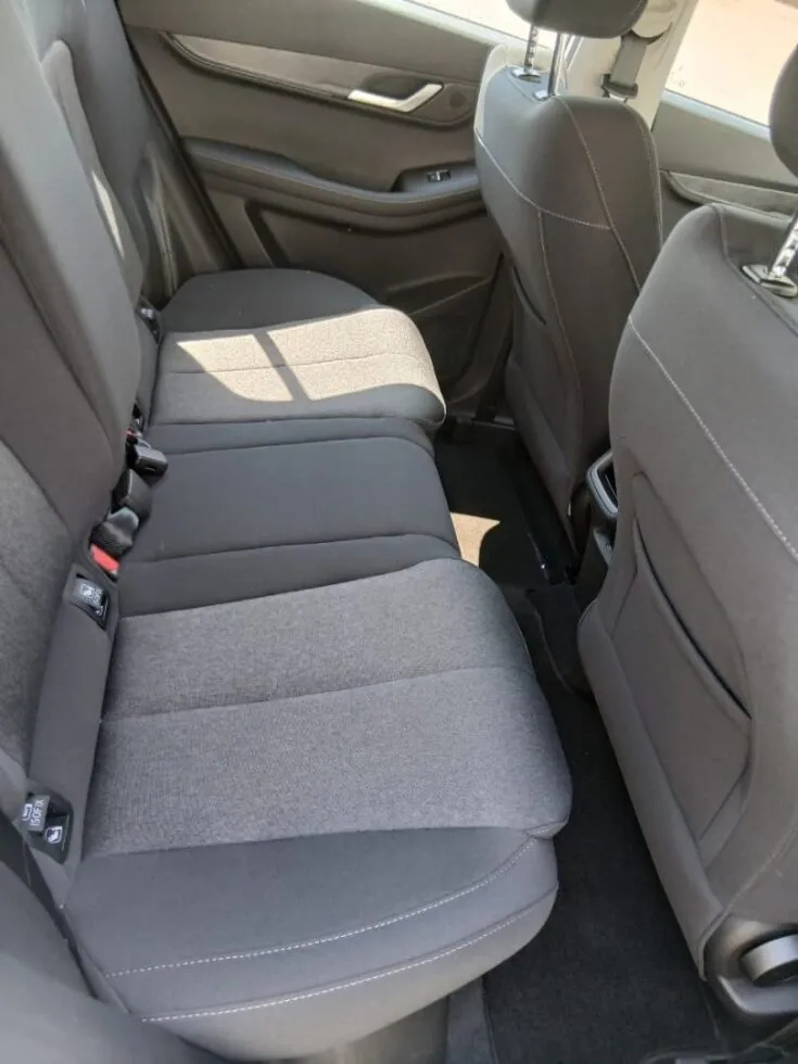 JAECOO J5 CORE – Rear Seats