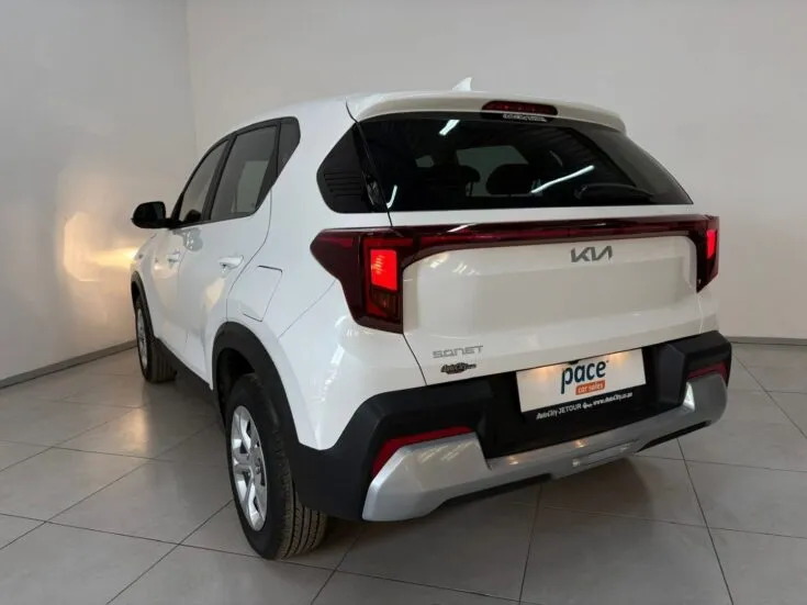 Kia Sonet/1.5 LS CVT – Back Feature Photo