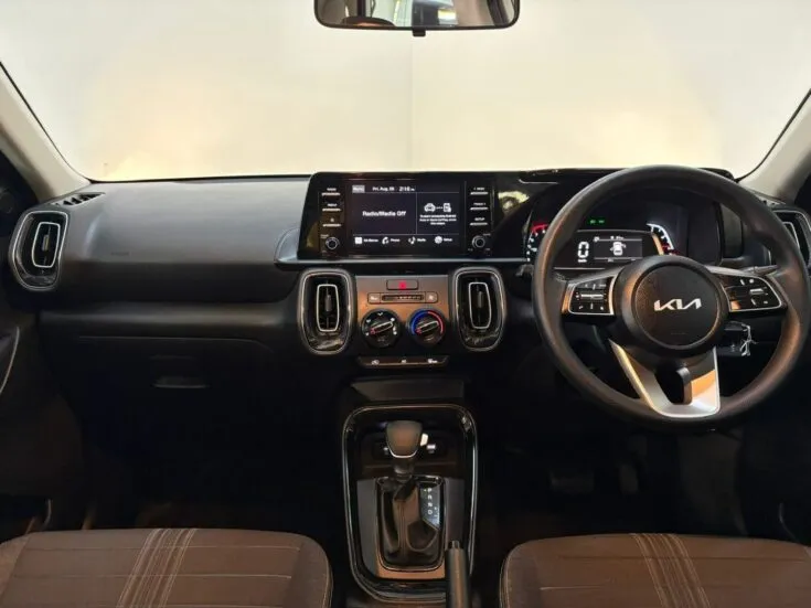Kia Sonet/1.5 LS CVT – Interior