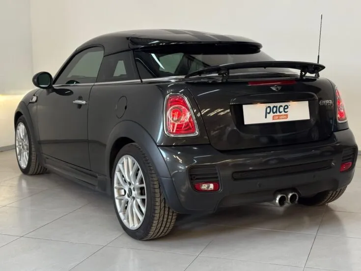 Mini 1.6 COOPER COUPE S – Back Feature Photo