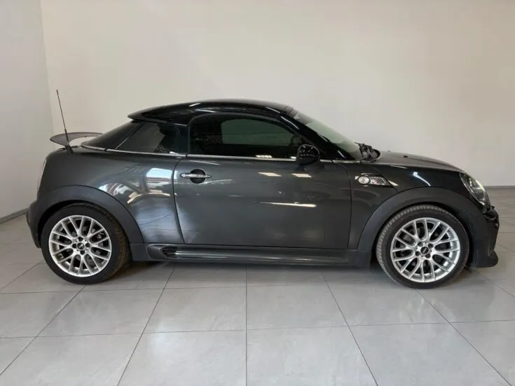 Mini 1.6 COOPER COUPE S – Right Side Photo