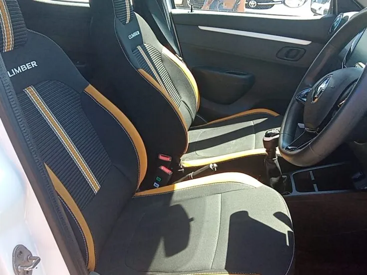 Renault Kwid/1.0 CLIMBER AMT (ABS) – Front Seats