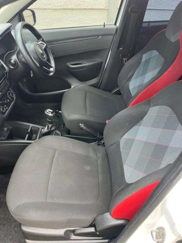 Renault Kwid/1.0 DYNAMIQUE (ABS) – Front Seats