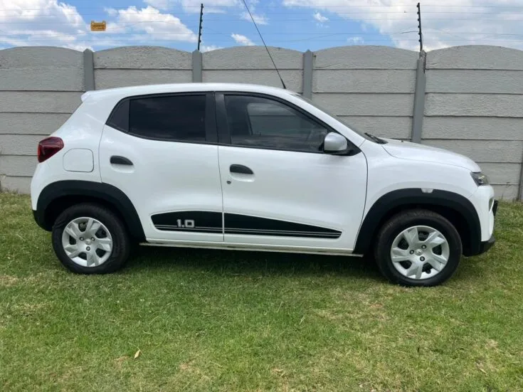 Renault Kwid/1.0 DYNAMIQUE (ABS) – Right Side Photo