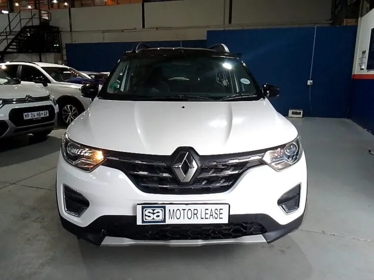 Renault Triber/1.0 INTENS 5MT – Front Photo