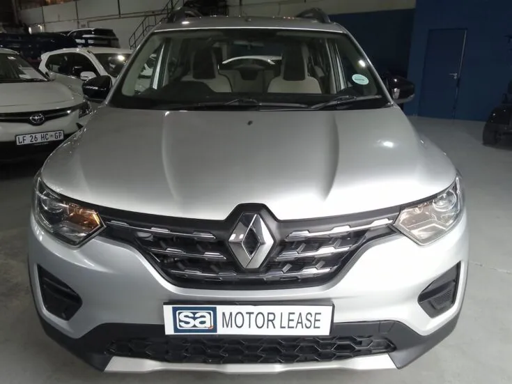 Renault Triber/1.0 INTENS 5MT – Front Photo