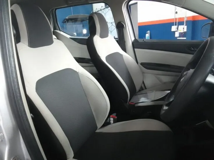 Renault Triber/1.0 INTENS 5MT – Front Seats