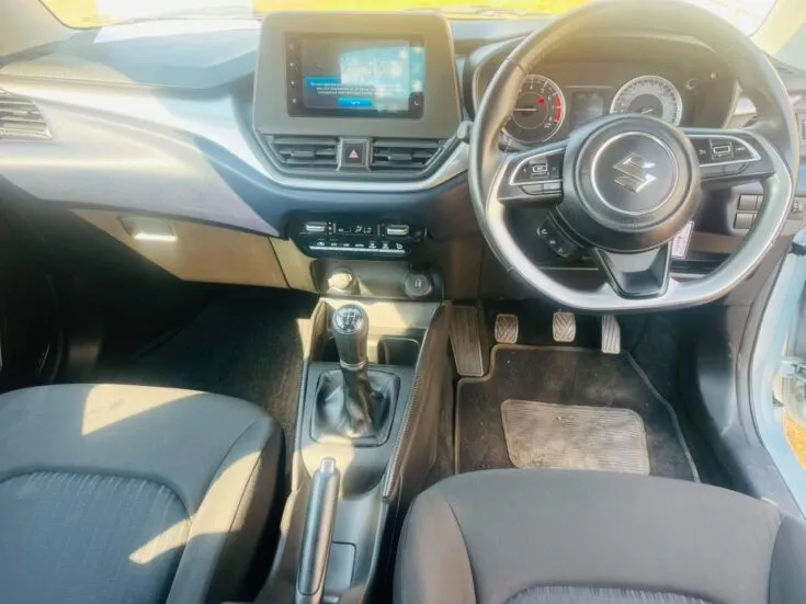 Suzuki BALENO/1.5 GL MT – Dashboard