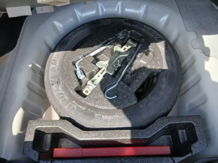 Suzuki CIAZ/1.5 GLX MT – Spare Wheel