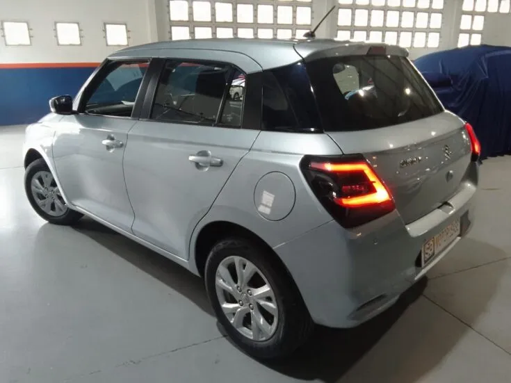 Suzuki SWIFT/1.2 GL 5MT – Back Feature Photo