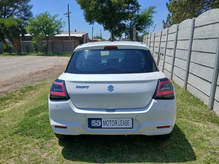 Suzuki SWIFT/1.2 GL 5MT – Back Photo