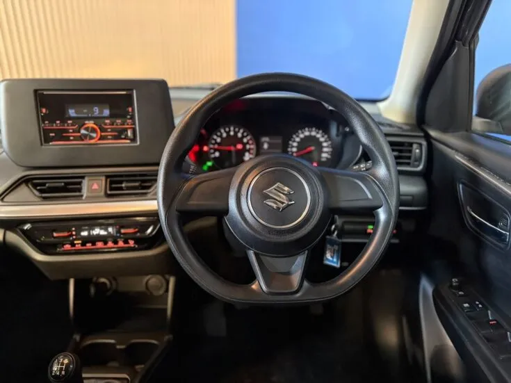 Suzuki SWIFT/1.2 GL 5MT – Dashboard