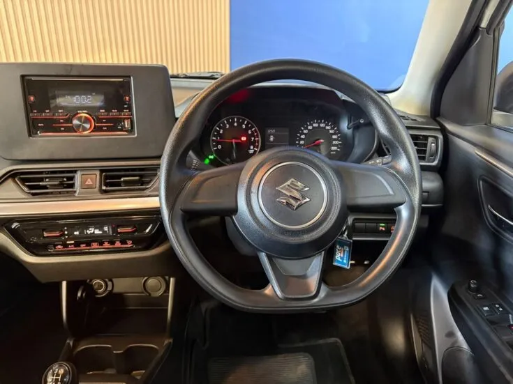 Suzuki SWIFT/1.2 GL 5MT – Dashboard