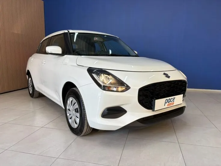 Suzuki SWIFT/1.2 GL 5MT – Front Feature Photo