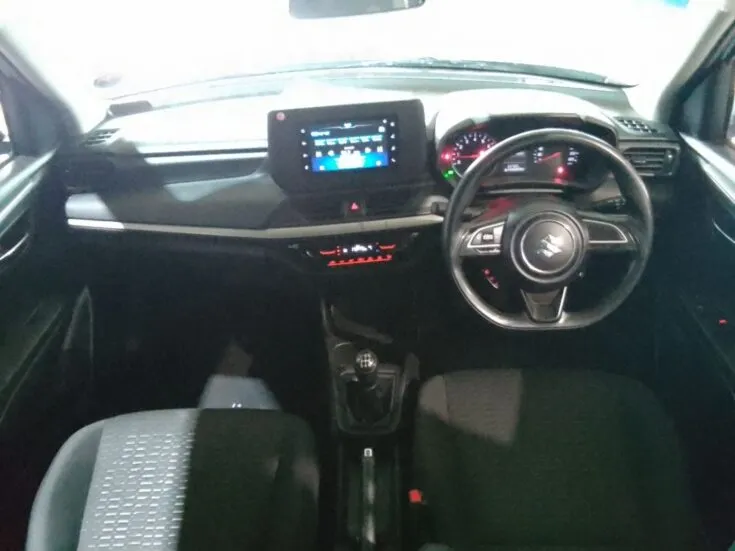 Suzuki SWIFT/1.2 GL 5MT – Interior