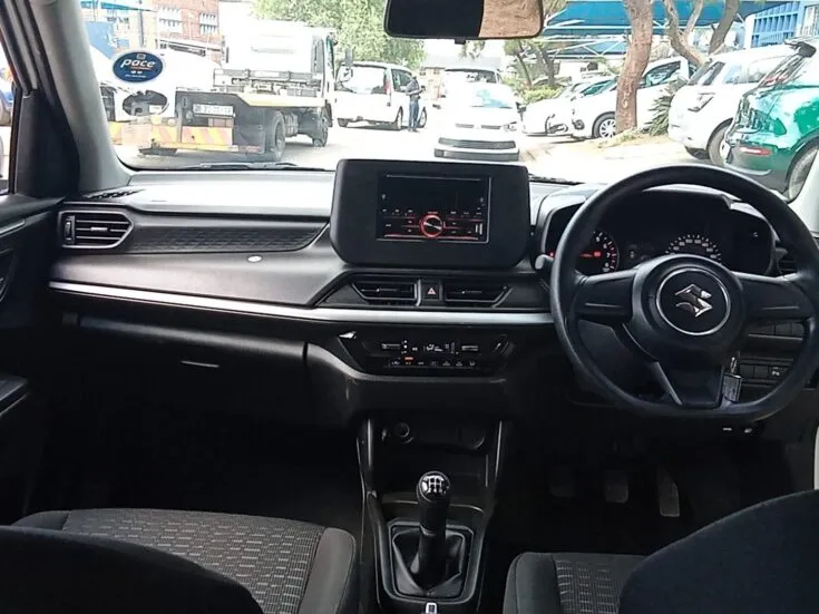 Suzuki SWIFT/1.2 GL 5MT – Interior