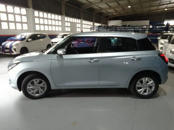 Suzuki SWIFT/1.2 GL 5MT – Left Side Photo