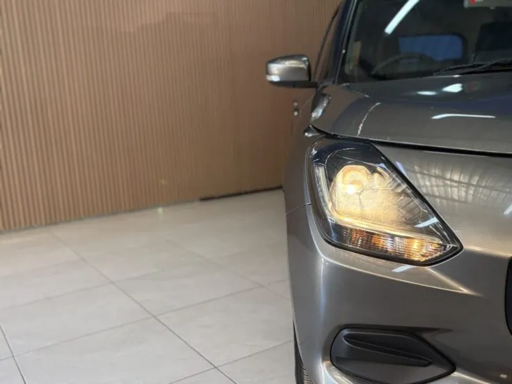 Suzuki SWIFT/1.2 GL 5MT – Right Side Photo