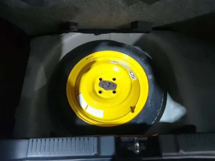 Suzuki SWIFT/1.2 GL 5MT – Spare Wheel