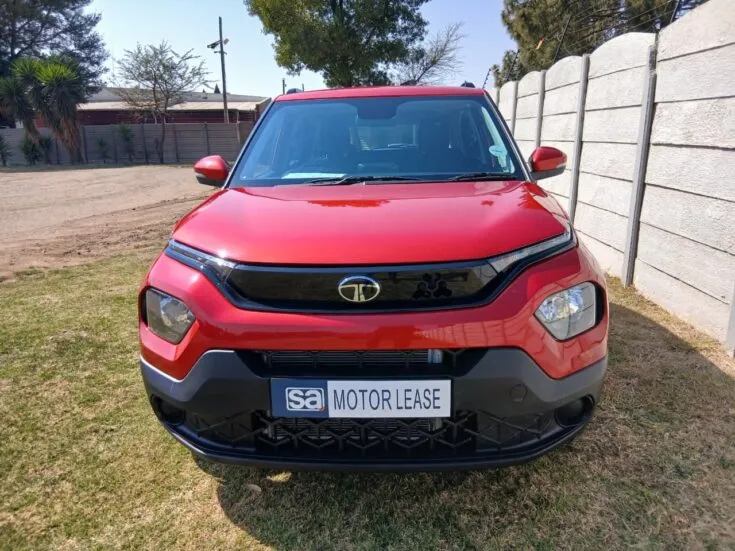 Tata Punch 1.2 Adventure MT – Front Photo