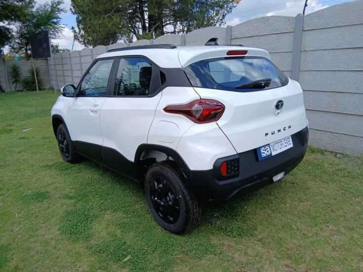 Tata Punch 1.2 Adventure + S AMT – Back Feature Photo