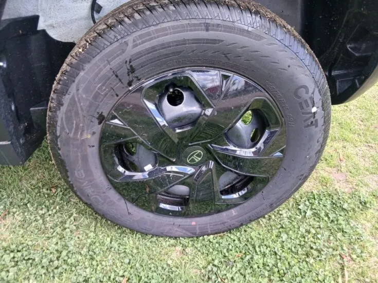 Tata Punch 1.2 Adventure + S AMT – Wheel Example