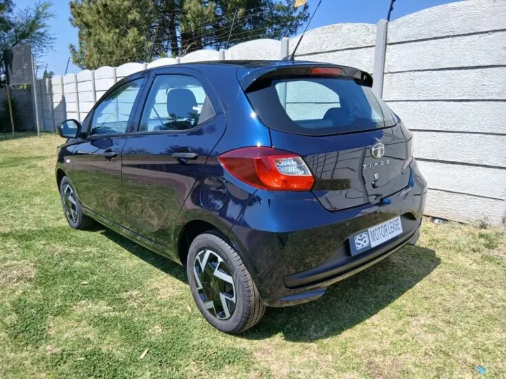 Tata Tiago 1.2 XT MT – Back Feature Photo