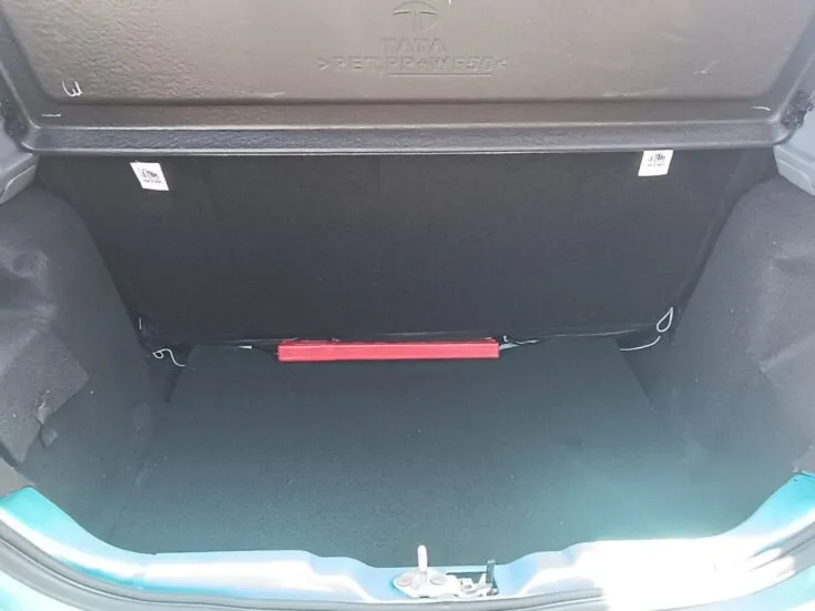 Tata Tiago 1.2 XT MT – Boot / Loadbin