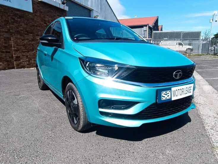 Tata Tiago 1.2 XT MT – Front Feature Photo