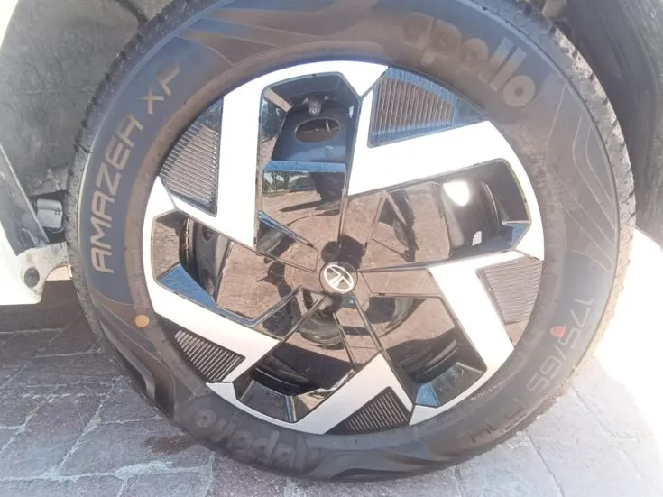 Tata Tiago 1.2 XT MT – Wheel Example